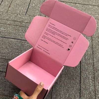波形のCMYKオフセット印刷の化粧品の荷箱28*15*6cm